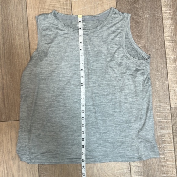 Danskin Active Tank Gray Marled Size M - Picture 13 of 13